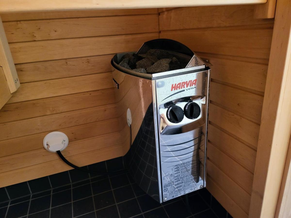 Two Room Apartment Near Harbour 图尔库 外观 照片